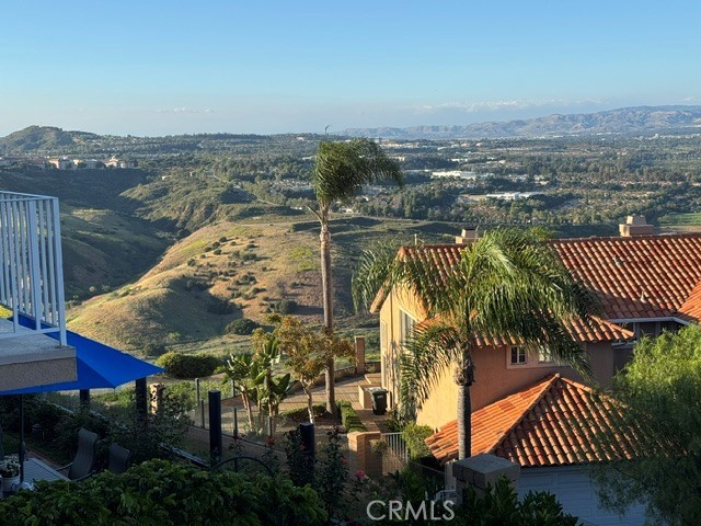 https://media.crmls.org/medias/b6d4523b-3412-4042-96f0-85ccb24c8326.jpg?preset=X-Large