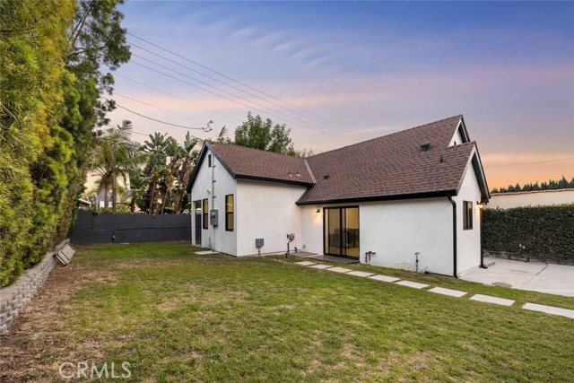 Detail Gallery Image 15 of 17 For 1324 Winchester Ave a,  Glendale,  CA 91201 - 2 Beds | 2 Baths