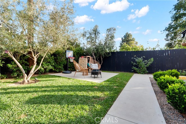 Detail Gallery Image 27 of 38 For 11432 Sophia Ave, Granada Hills,  CA 91344 - 3 Beds | 2 Baths