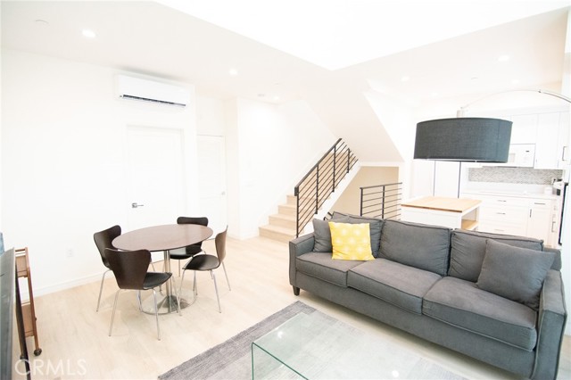 Detail Gallery Image 33 of 53 For 1187 Crenshaw Bld #102,  Los Angeles,  CA 90019 - 2 Beds | 3 Baths