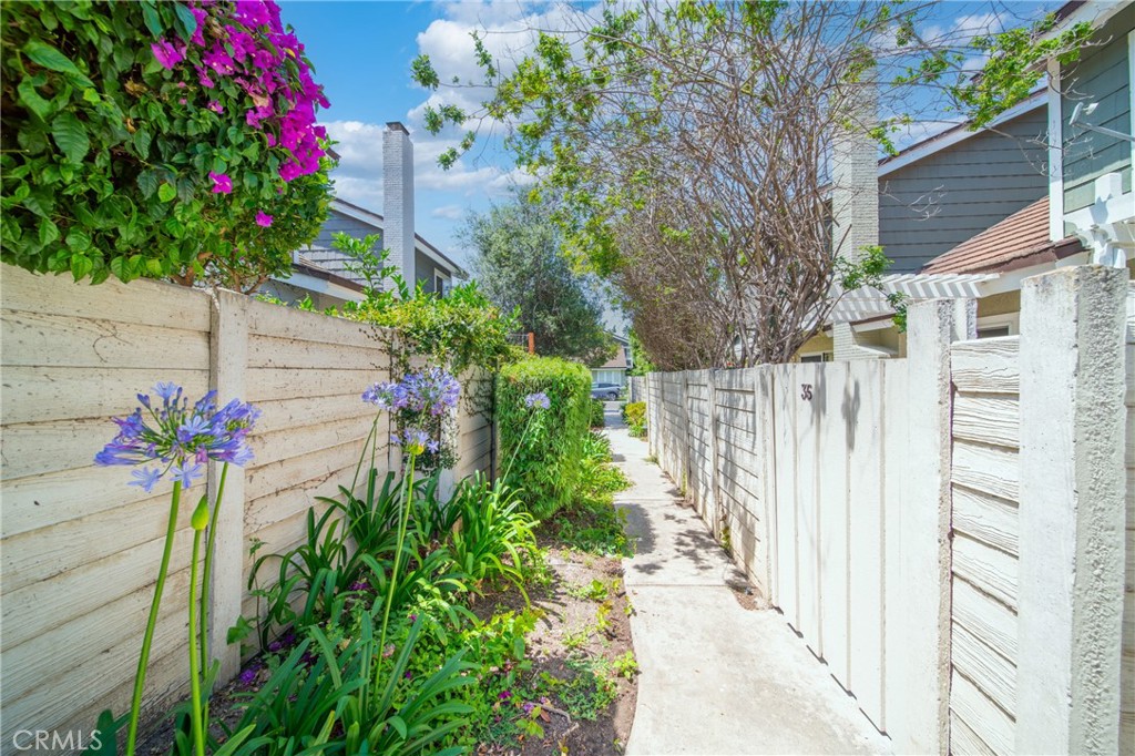 B6D5F57F 9F55 4370 Ad77 7B14B0F4Efc0 35 Havenwood #83, Irvine, Ca 92614 &Lt;Span Style='BackgroundColor:transparent;Padding:0Px;'&Gt; &Lt;Small&Gt; &Lt;I&Gt; &Lt;/I&Gt; &Lt;/Small&Gt;&Lt;/Span&Gt;