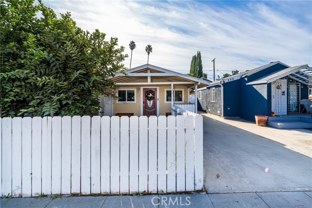 Detail Gallery Image 35 of 36 For 236 E 52nd Street, Long Beach,  CA 90805 - 2 Beds | 2 Baths