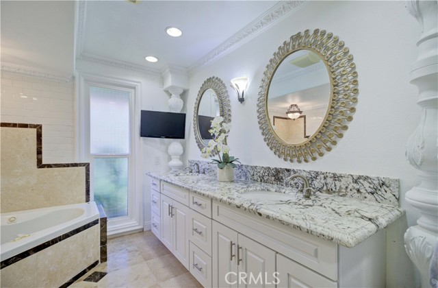 Detail Gallery Image 33 of 43 For 5254 Duenas, Laguna Woods,  CA 92637 - 3 Beds | 2 Baths