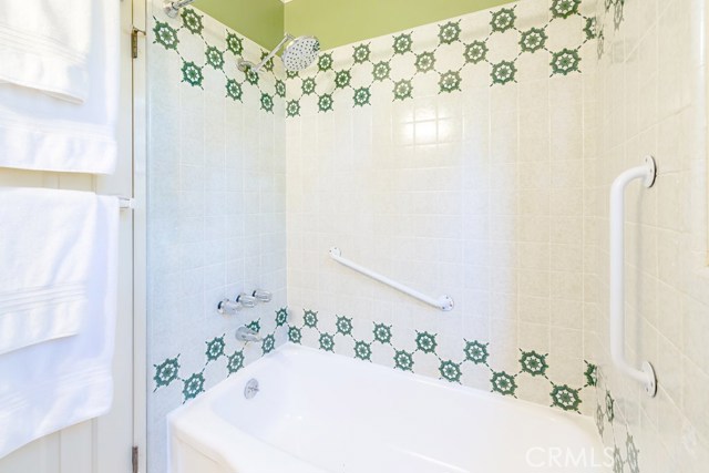 1201 20th Place, Hermosa Beach, California 90254, 2 Bedrooms Bedrooms, ,1 BathroomBathrooms,Residential,Sold,20th,SB17049022