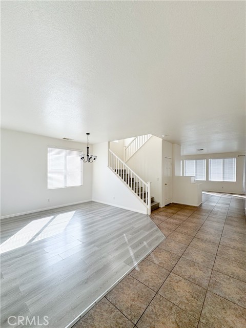 Detail Gallery Image 7 of 37 For 12319 Ojo Caliente St, Victorville,  CA 92392 - 3 Beds | 2/1 Baths