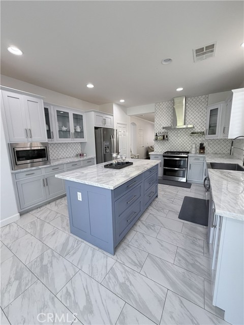 Detail Gallery Image 3 of 26 For 543 Garden Ave, Pomona,  CA 91767 - 3 Beds | 2 Baths