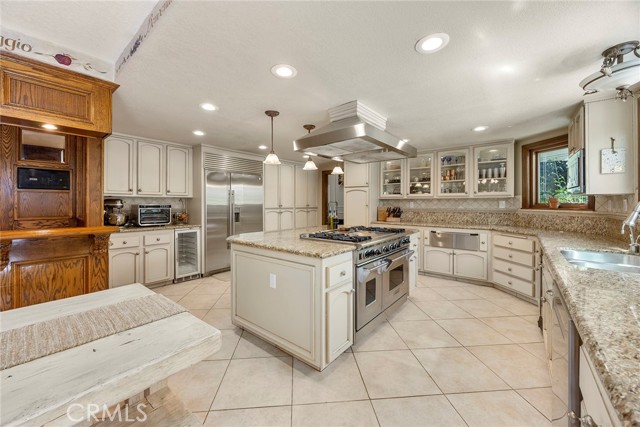 Detail Gallery Image 8 of 45 For 19225 Palm Vista, Yorba Linda,  CA 92886 - 5 Beds | 4/1 Baths