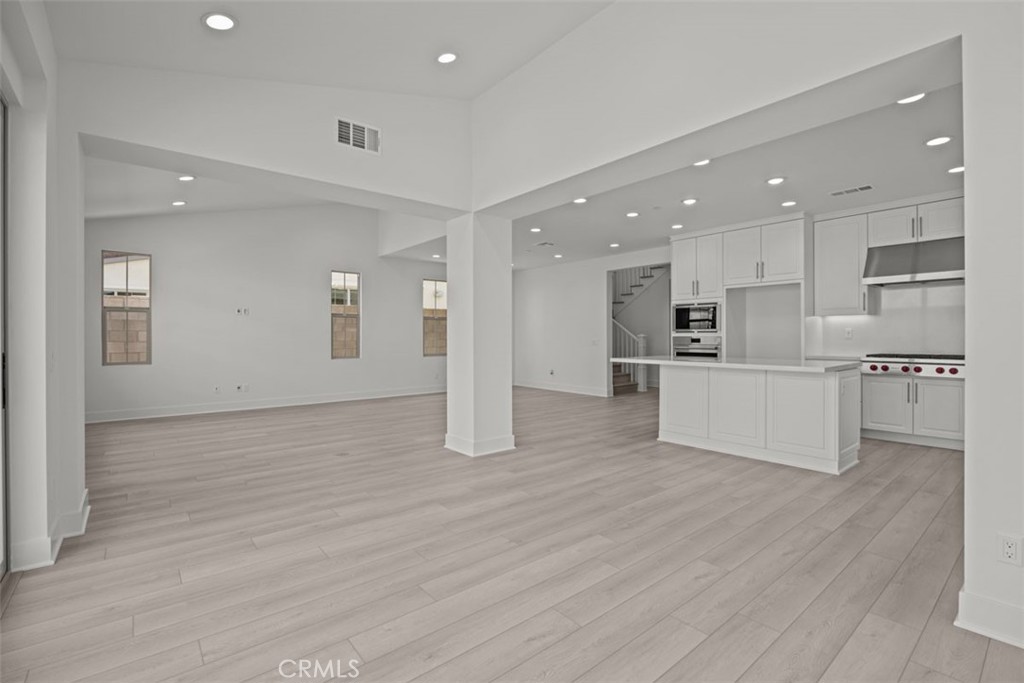 MLS #OC25217448 image #3