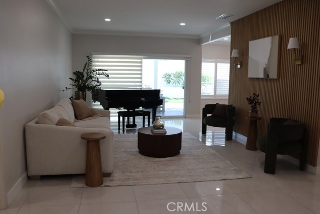 Detail Gallery Image 49 of 69 For 9103 Wystone Ave, Northridge,  CA 91324 - 4 Beds | 3 Baths