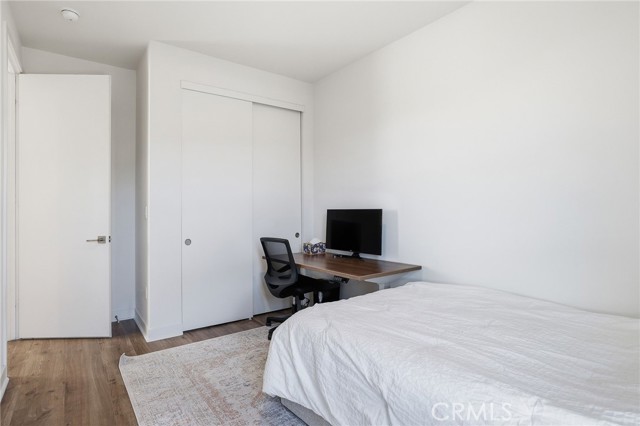 Detail Gallery Image 21 of 36 For 2700 E Chaucer #13,  Los Angeles,  CA 90065 - 4 Beds | 3/1 Baths