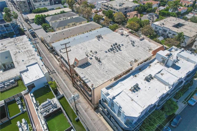 Detail Gallery Image 44 of 52 For 104 S Hayworth Ave #204,  Los Angeles,  CA 90048 - 2 Beds | 2 Baths