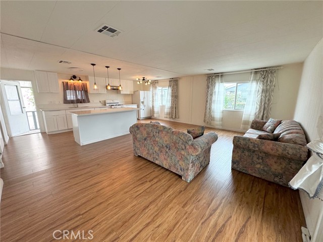 Detail Gallery Image 9 of 38 For 416 Jeffries #54,  Monrovia,  CA 91016 - 2 Beds | 2 Baths