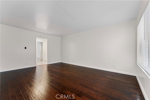 Detail Gallery Image 9 of 24 For 120 Alamitos Ave #17,  Long Beach,  CA 90802 - 1 Beds | 1 Baths