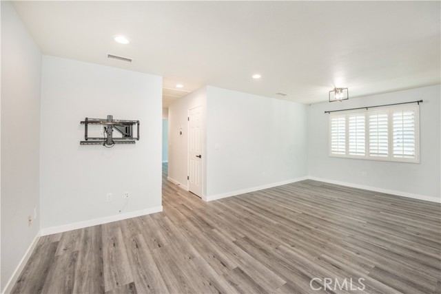 Detail Gallery Image 10 of 25 For 1704 N Willow Woods Dr #B,  Anaheim,  CA 92807 - 2 Beds | 1 Baths