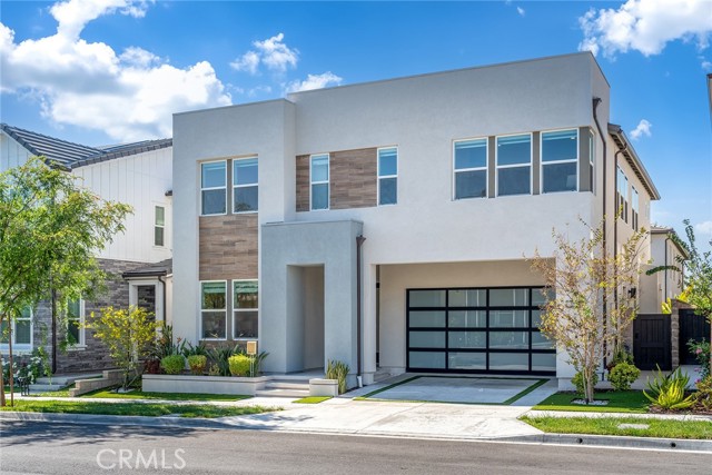 Front Image Thumbnail for CROC26063257