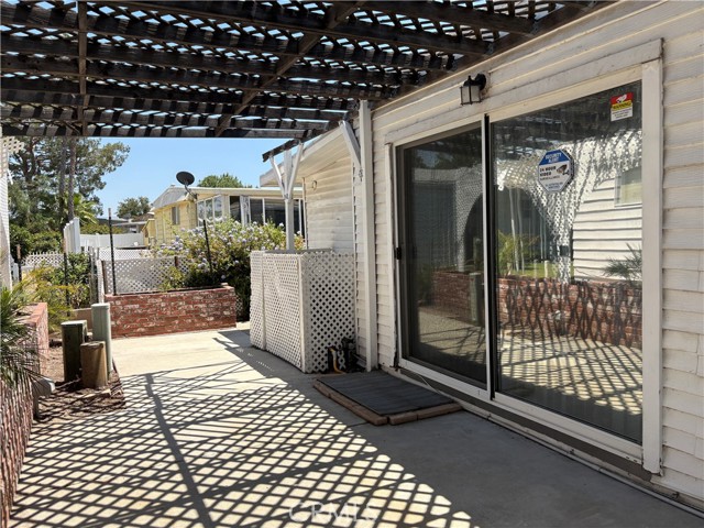 21100 State Street, San Jacinto CA: https://media.crmls.org/medias/b6dcfcc8-23fb-4e3b-9a89-67d9e0305bd0.jpg