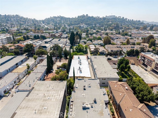 Detail Gallery Image 22 of 25 For 909 E Garfield #3,  Glendale,  CA 91205 - 2 Beds | 2 Baths