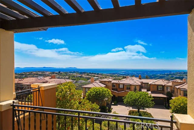 7 Suprema Drive, Newport Coast CA: https://media.crmls.org/medias/b6dd5418-7441-476c-b4b3-0416190aaae4.jpg