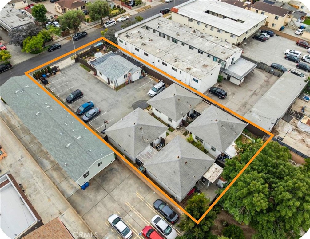 Triplex at 1541 W 224th Street
