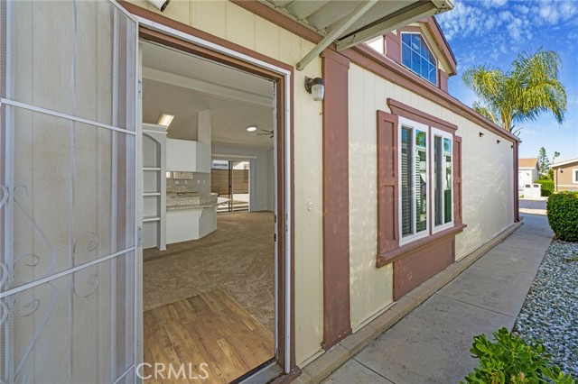 Detail Gallery Image 4 of 30 For 1250 N Kirby, Hemet,  CA 92546 - 3 Beds | 2 Baths