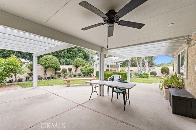 415 N Rennell Avenue, San Dimas CA: https://media.crmls.org/medias/b6df5a73-1fb2-4002-8618-2f4512fcc22e.jpg