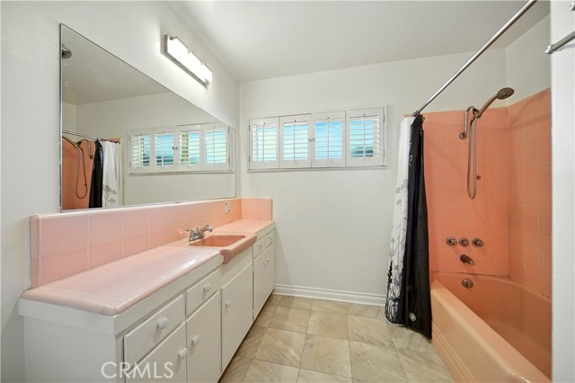 9331 Mikinda Avenue, La Habra CA: https://media.crmls.org/medias/b6df719d-5ab3-44c7-9dc3-b41d96a26cb0.jpg
