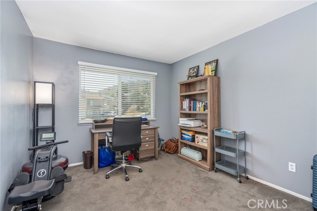 6858 John Dr, Jurupa Valley CA: https://media.crmls.org/medias/b6df767b-a9b4-4f46-95eb-1900e0586b2a.jpg