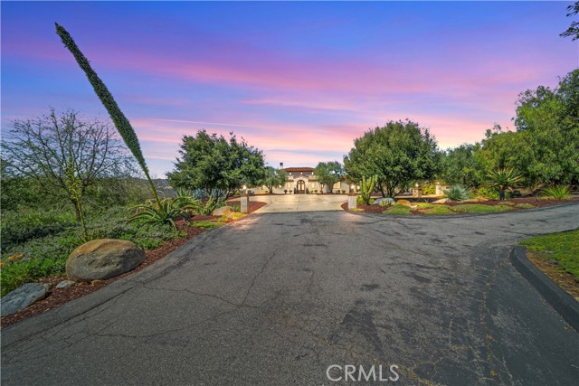 Detail Gallery Image 9 of 73 For 19300 Hombre Ln, Murrieta,  CA 92562 - 5 Beds | 4/1 Baths