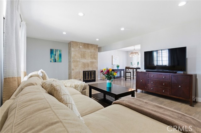 Detail Gallery Image 4 of 48 For 2599 Walnut #135,  Signal Hill,  CA 90755 - 2 Beds | 2 Baths