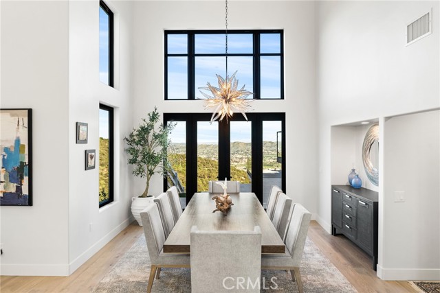 Detail Gallery Image 25 of 69 For 37730 via Baya, Murrieta,  CA 92562 - 7 Beds | 7/2 Baths