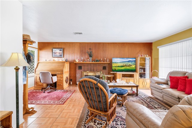 Detail Gallery Image 5 of 35 For 25960 Columbia, Hemet,  CA 92544 - 2 Beds | 2 Baths