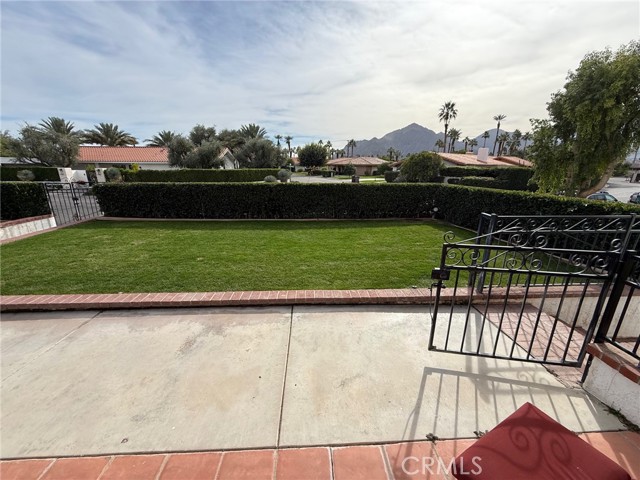 Detail Gallery Image 2 of 9 For 49895 Avenida Montero, La Quinta,  CA 92253 - 2 Beds | 2/1 Baths