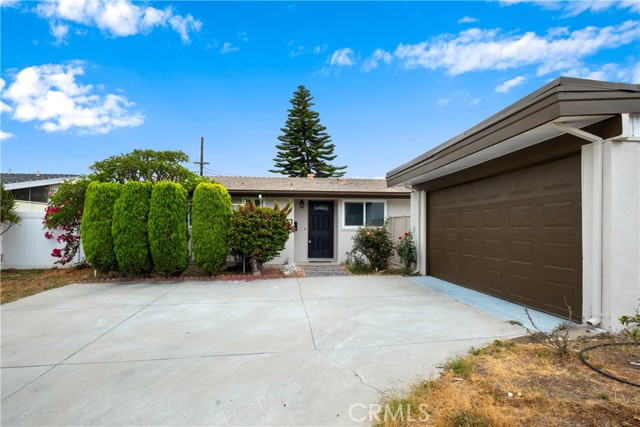 307 S Florette Street, Anaheim CA: https://media.crmls.org/medias/b6e2a7ad-4bda-425d-bb13-5b521e7984b3.jpg