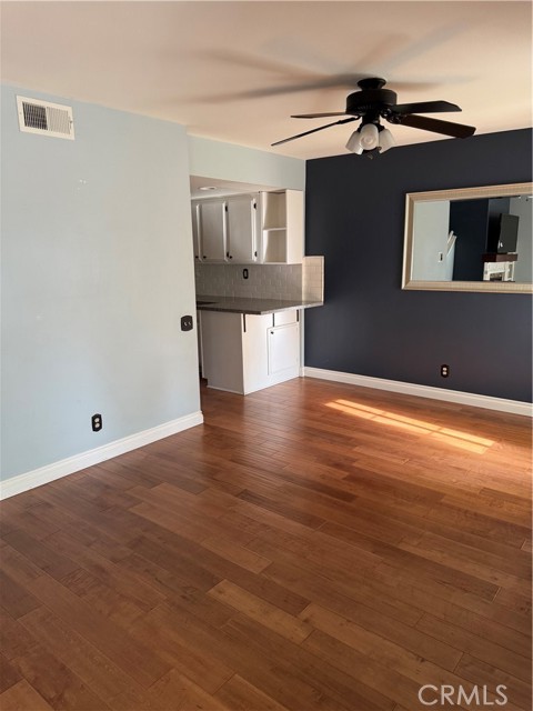 Detail Gallery Image 4 of 7 For 1241 Monte Sereno Dr, Thousand Oaks,  CA 91360 - 2 Beds | 2/1 Baths