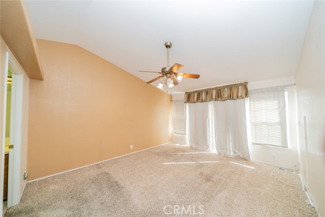 10778 Sonora Road, Phelan CA: https://media.crmls.org/medias/b6e2be56-7097-4a80-97be-f5e6dd88a6c0.jpg