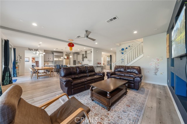 Detail Gallery Image 12 of 56 For 11111 Day, Jurupa Valley,  CA 91752 - 7 Beds | 5 Baths