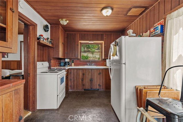 39813 Calle Carona, Green Valley CA: https://media.crmls.org/medias/b6e3a5cd-a697-452a-a031-b11cdd37881b.jpg