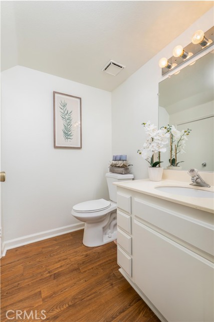 Image 8 of 41 For 12283 Mint Ct