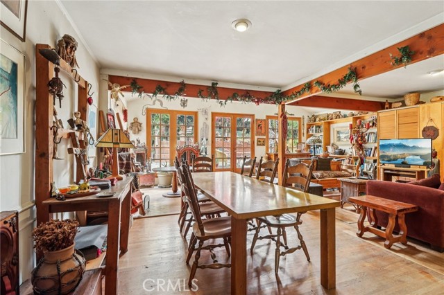 5603 Heatherdale Drive, Los Angeles CA: https://media.crmls.org/medias/b6e6ba1f-d771-42a6-a68c-5c2da35e1aa3.jpg