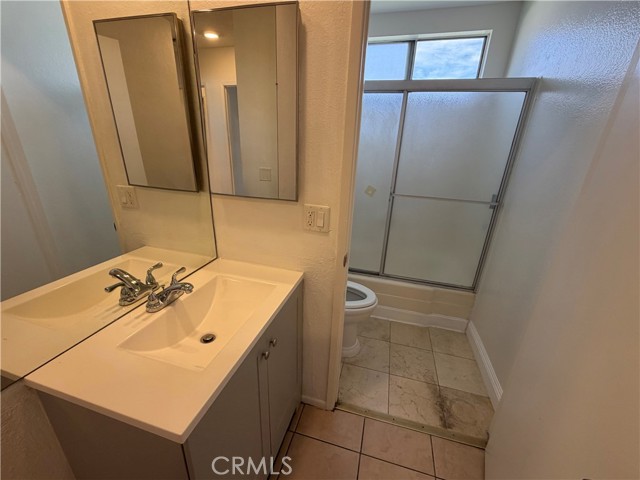 Detail Gallery Image 21 of 27 For 240 W Verdugo, Burbank,  CA 91502 - 2 Beds | 2 Baths