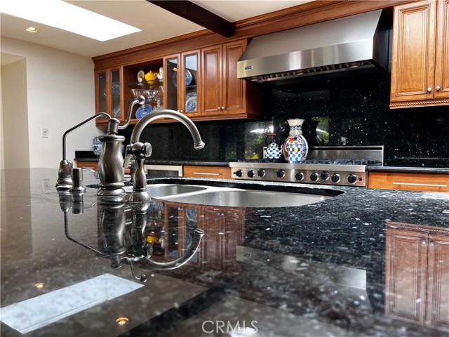 4621 Wayne Road, Corona del Mar CA: https://media.crmls.org/medias/b6e79713-8770-4375-afdc-87e7a60daf0f.jpg