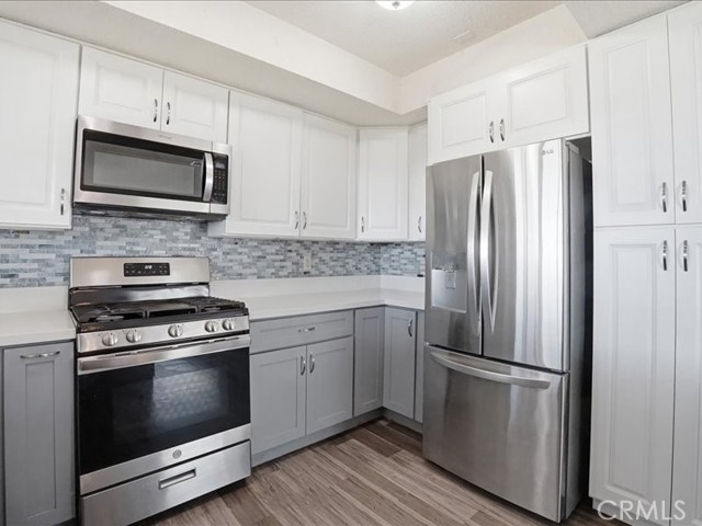 Detail Gallery Image 21 of 75 For 1826 Hillside, Norco,  CA 92860 - 4 Beds | 2 Baths