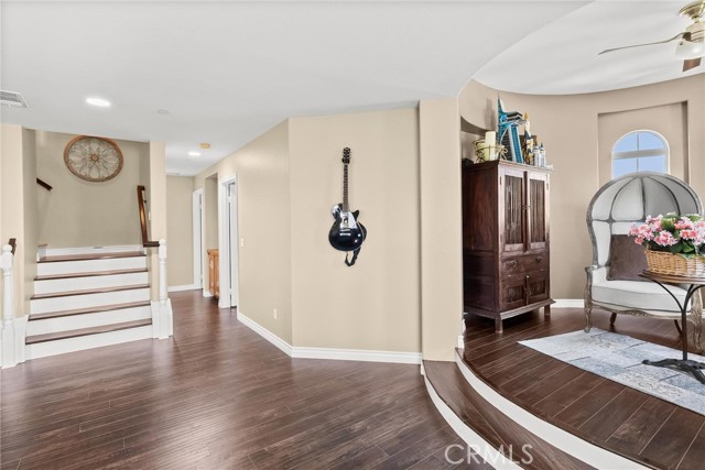 5381 Campania Way, Fontana CA: https://media.crmls.org/medias/b6e973a7-616e-466a-9767-38cae3416e49.jpg