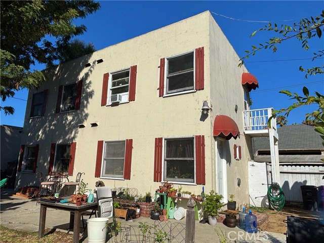 Detail Gallery Image 11 of 15 For 810 N Loma Vista Dr, Long Beach,  CA 90813 - – Beds | – Baths