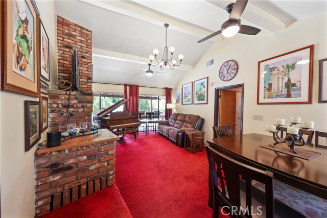 120 Franklin Avenue, Redlands CA: https://media.crmls.org/medias/b6e98c58-627a-42f9-aa28-a07bbdcf2621.jpg