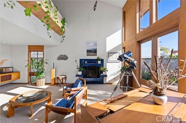 Detail Gallery Image 6 of 53 For 3902 Legend Cir, Huntington Beach,  CA 92649 - 6 Beds | 2/1 Baths