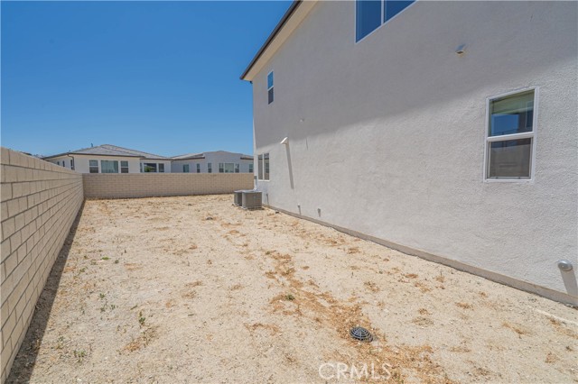 27871 Screenplay Place, Valencia CA: https://media.crmls.org/medias/b6ea5ca0-52d4-4ece-bd2b-b9e0a01e7965.jpg