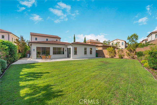 98 Quill, Irvine CA: https://media.crmls.org/medias/b6eacf21-26e8-446c-86bb-e423cf0f8caa.jpg
