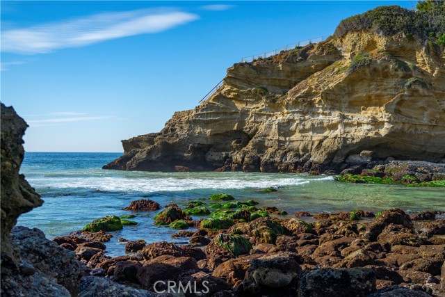 Detail Gallery Image 53 of 54 For 19 N Vista De La Luna, Laguna Beach,  CA 92651 - 3 Beds | 2 Baths