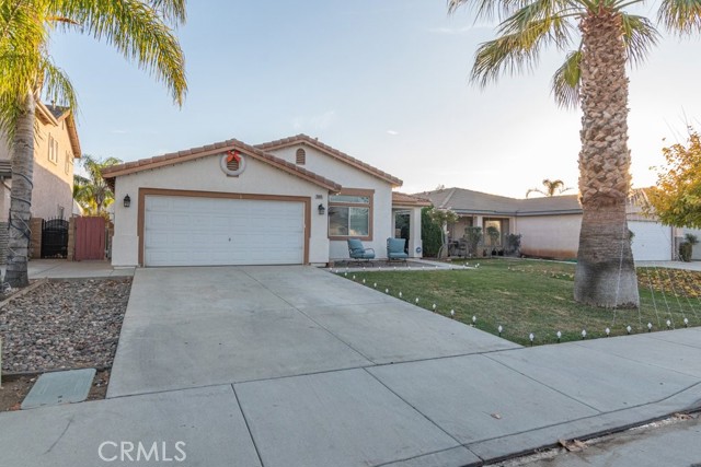 Detail Gallery Image 3 of 34 For 26805 Hunter Ridge Dr, Menifee,  CA 92584 - 4 Beds | 2 Baths